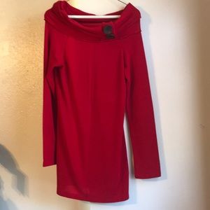 Red tunic, beautiful color, NWOT, medium